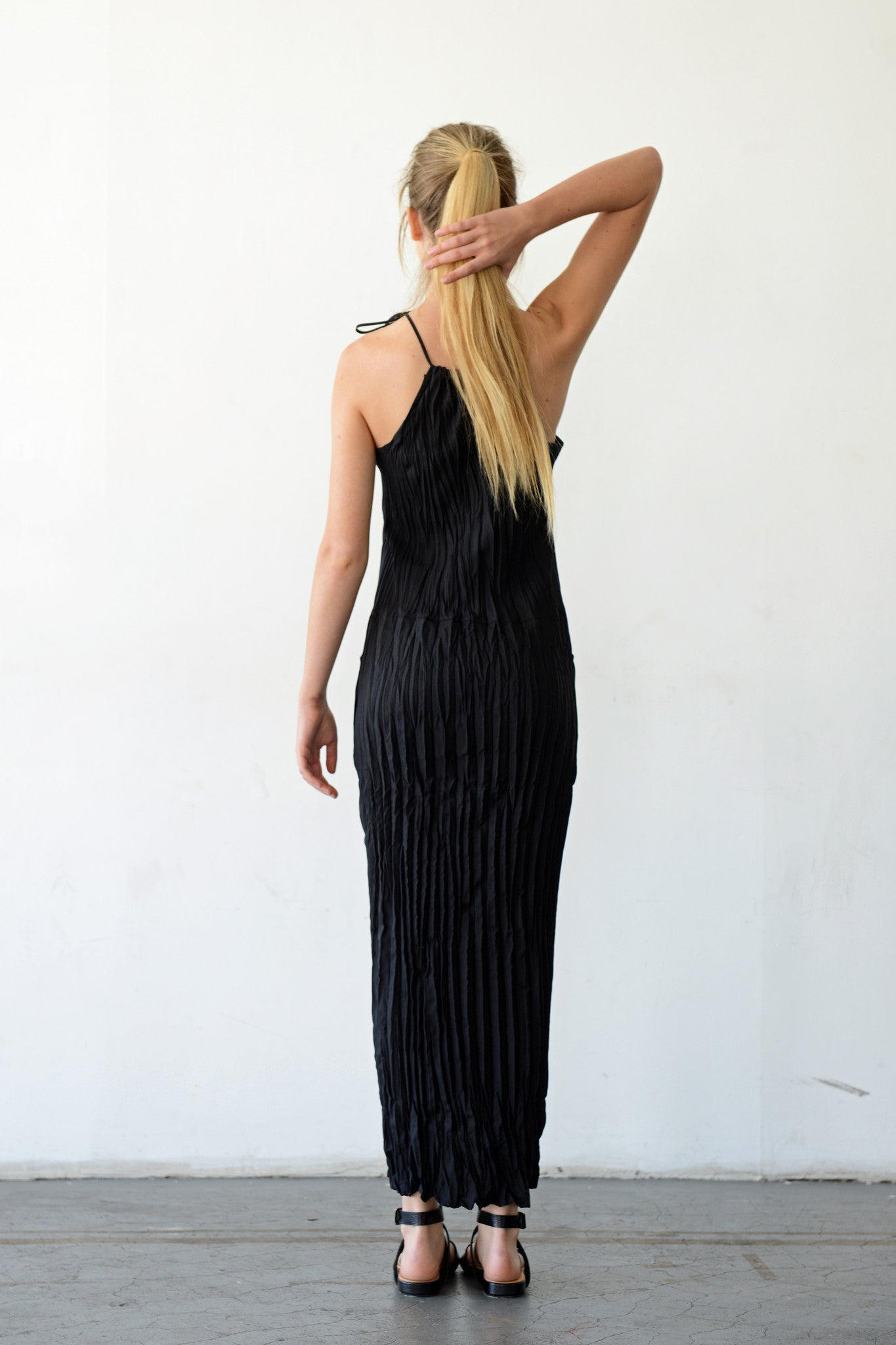 Twisted Maxi Halter Dress | Black