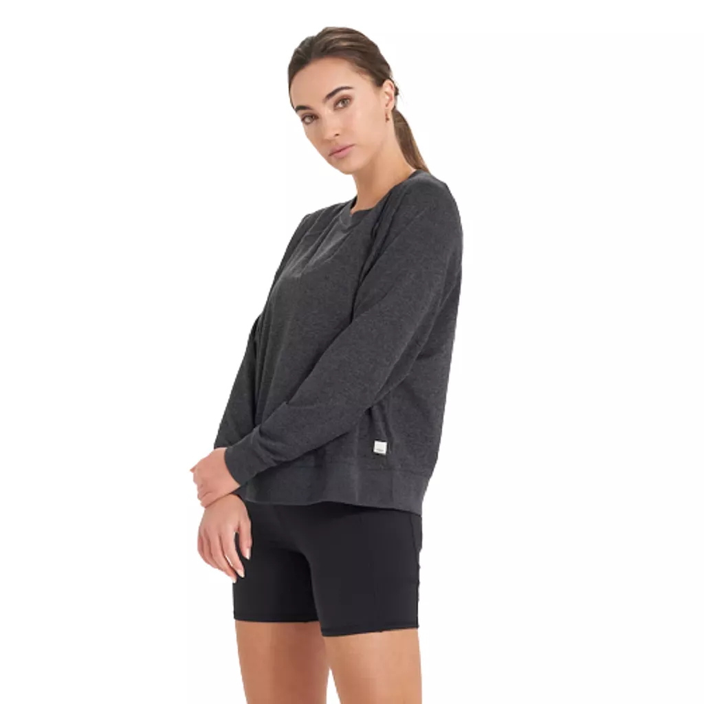 Vuori Women's Long Sleeve Halo Crew